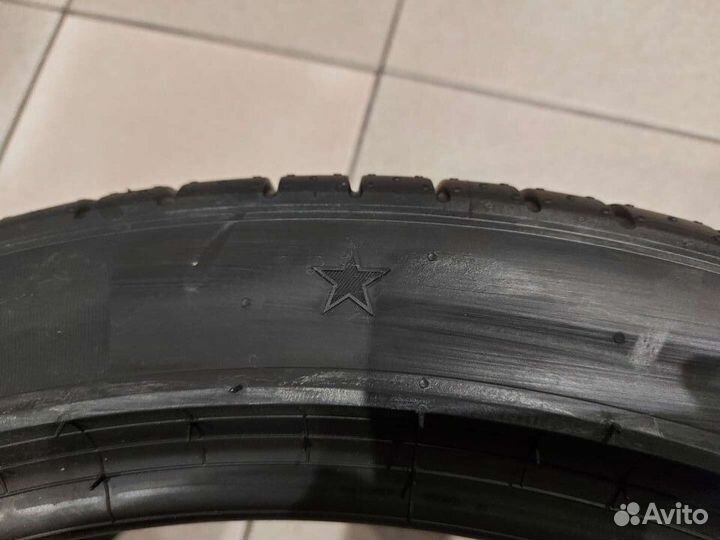 Pirelli P Zero 295/35 R21 107Y