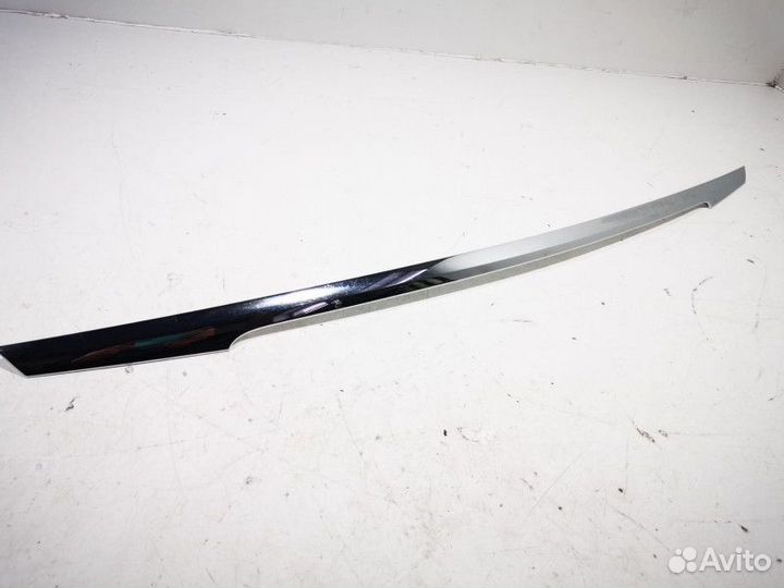 Накладка двери (крышки) багажника Mercedes-Benz