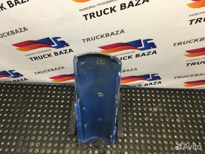 Дефлектор капота правый