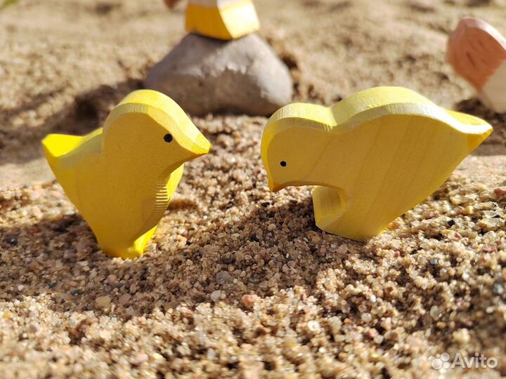 Игрушки деревянные (петушок, курица, цыплята)