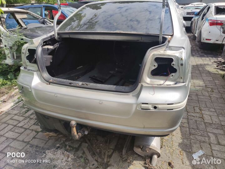 Четверть задняя toyota avensis t250