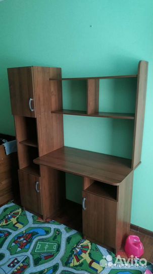 Продам письменный стол