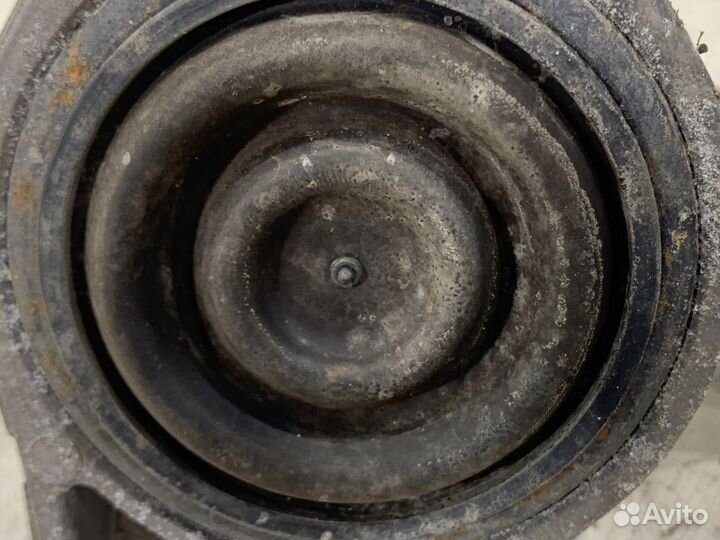 Опора двигателя правая KIA K5 DL3