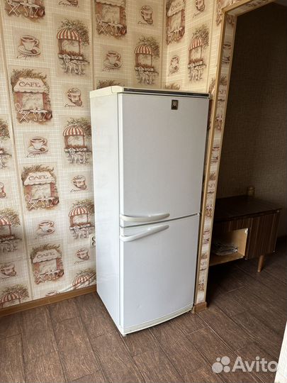 Холодильник atlant двухкамерный бу