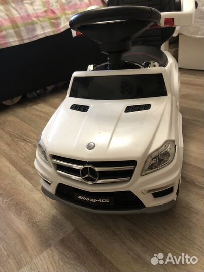 Машина каталка Mercedes -Benz gl63 с ручкой