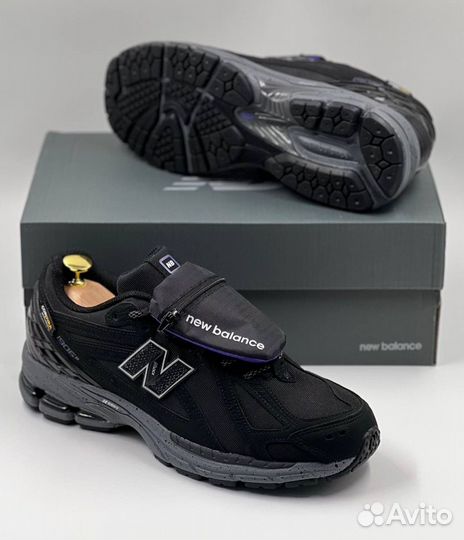 Кроссовки New Balance R