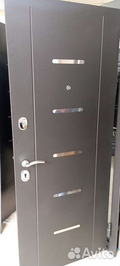 Дверь входная Гарда 75 беж, темный кипарис