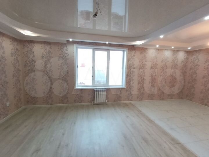 Дом 165 м² на участке 8,3 сот.