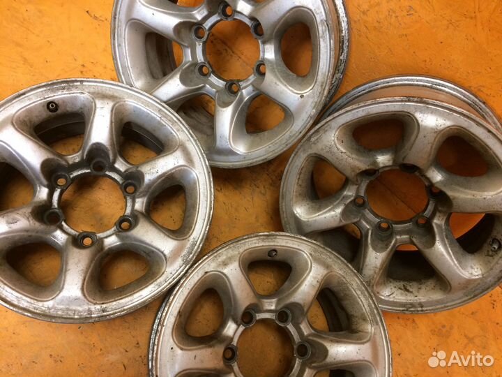 1 шт. Диски - диаметр 15 PCD 6х139,7