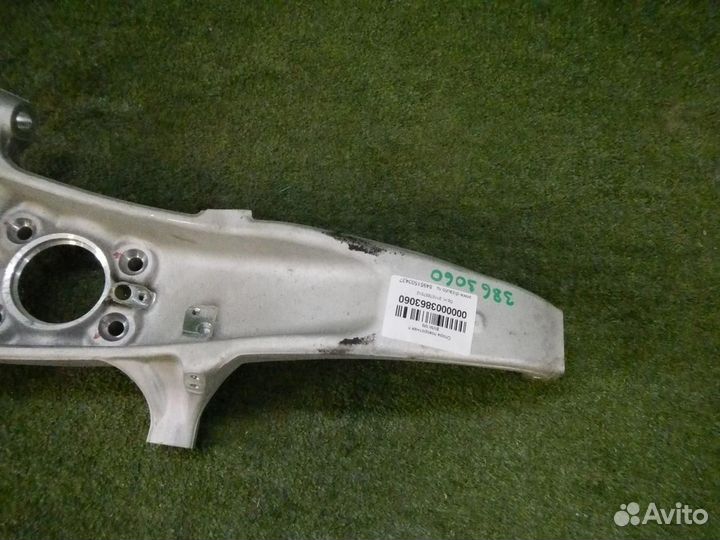 Кулак поворотный передний правый BMW M5 F90 (2017