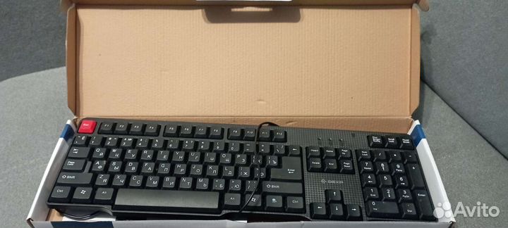 Клавиатура офисная и 2 мышки