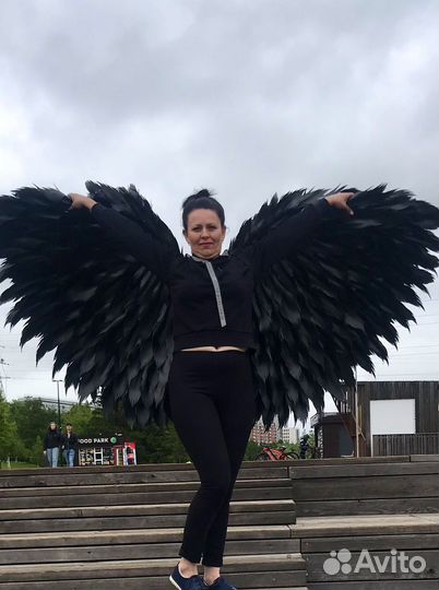 Крылья ангела черные