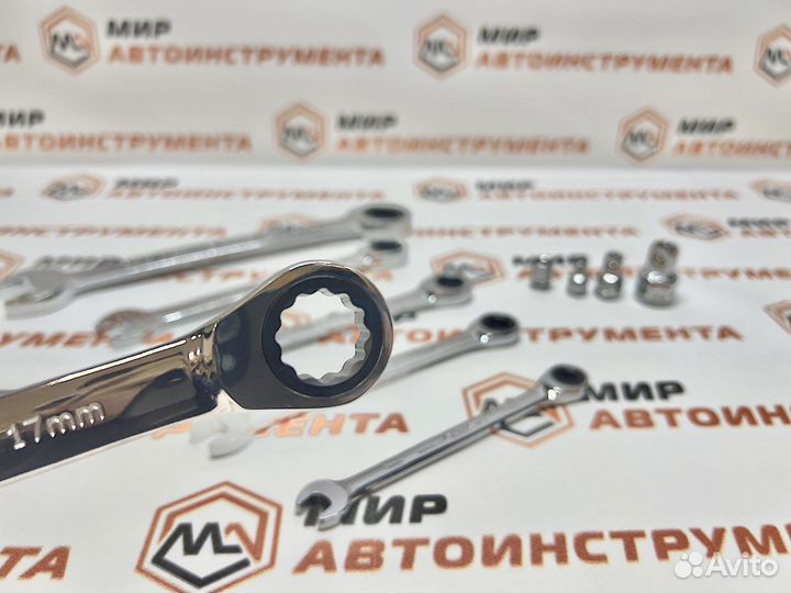 Набор комбинированных ключей с храповиком