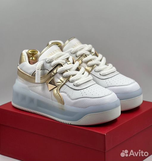 Кроссовки женские Valentino Garavani