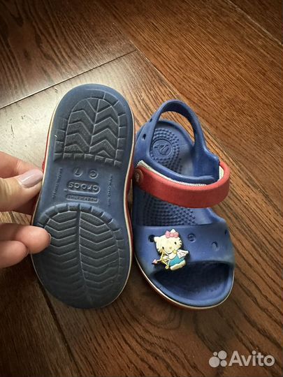 Сандали crocs c7, c5