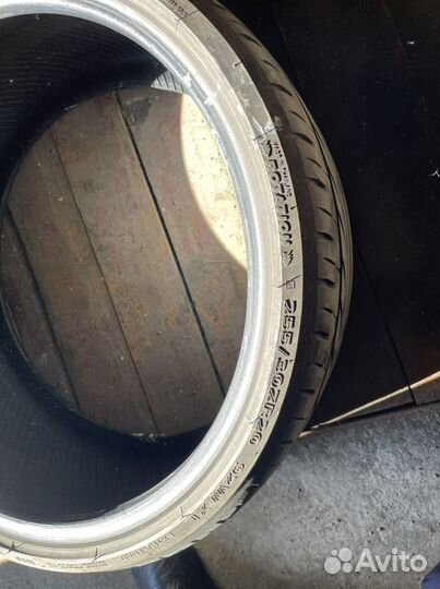 Delinte Thunder D7 255/30 R20 92W