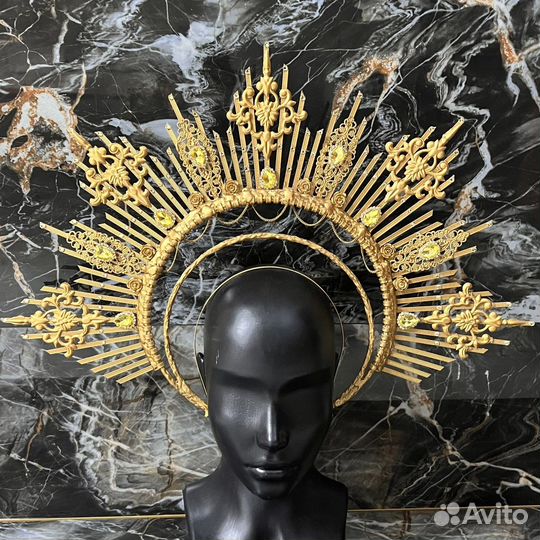 Корона золотая