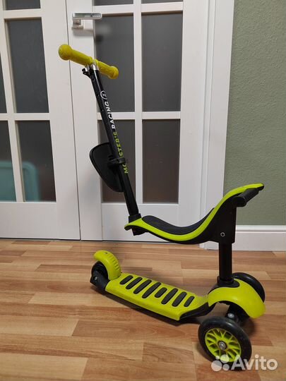 Самокат детский трехколесный с сиденьем