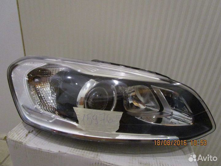 Фара правая ксенон Volvo XC60 с 2013