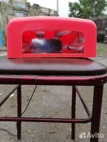 Лампа для сушки ногтей