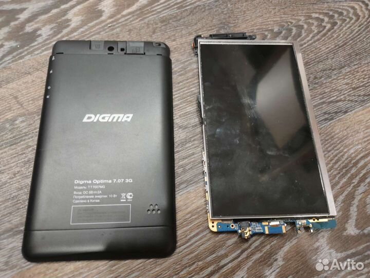 Планшет Digma Optima 7