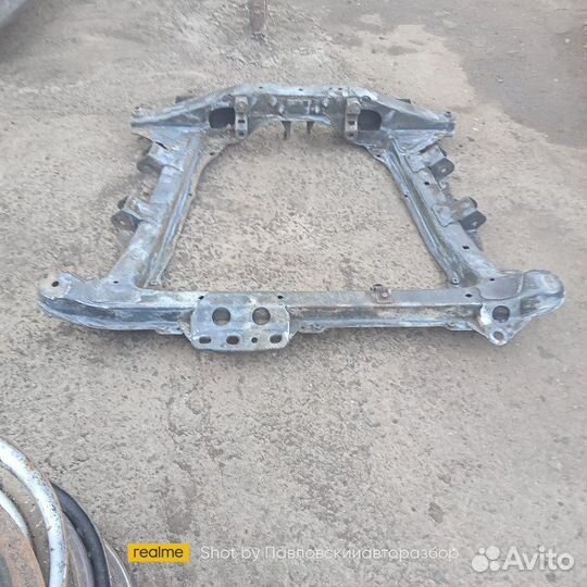 Подрамник Renault Clio