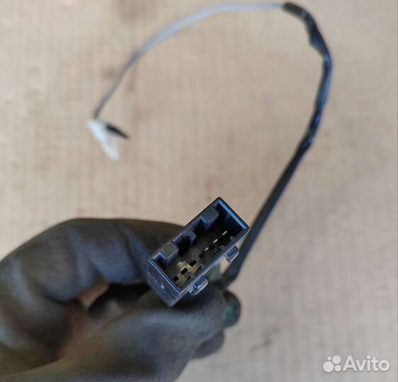 Датчик температуры кондиционера Mazda Familia BJ