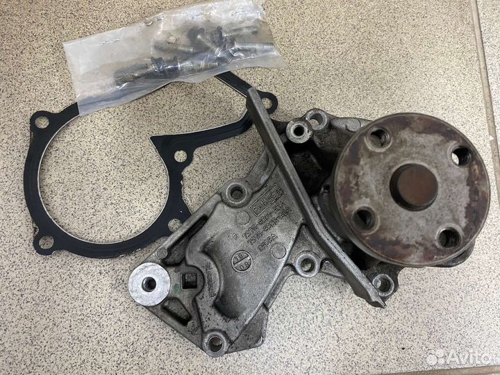 Помпа оригинал Ford Focus 2 водяной насос