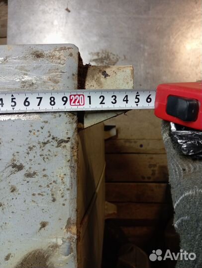 Шкаф металлический для одежды бу