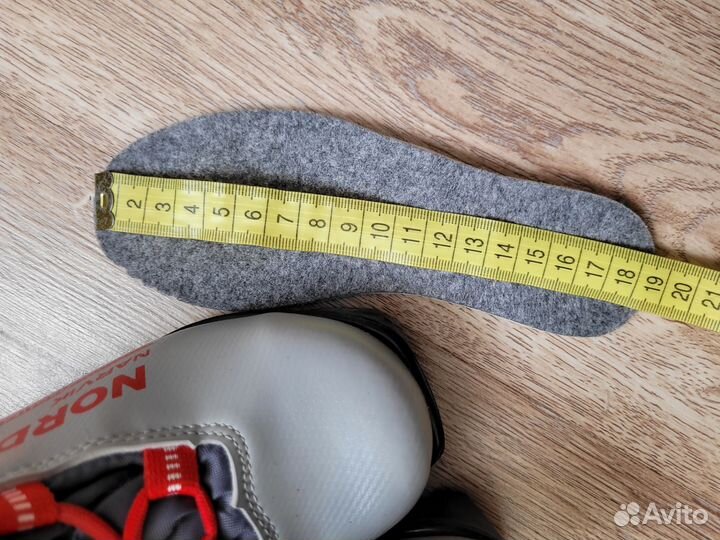 Лыжные ботинки р.29