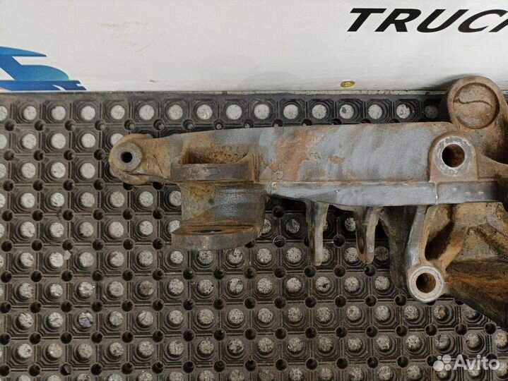 Кронштейн пневморессоры задний левый Iveco Stralis