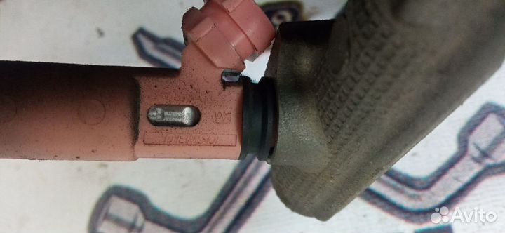 Топливная рейка Toyota Harrier