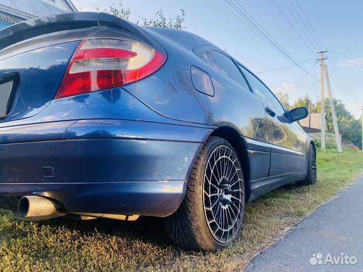 Mercedes-Benz C-класс 1.8 AT, 2002, 300 000 км