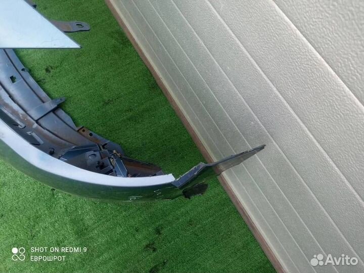 Бампер передний Opel Astra J (2010-2016)