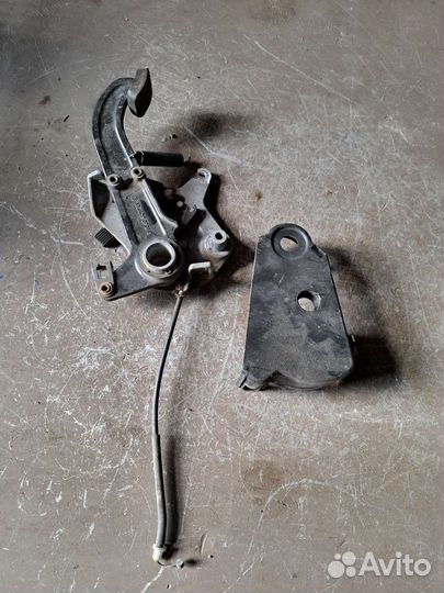 Педаль ручника Mercedes W140