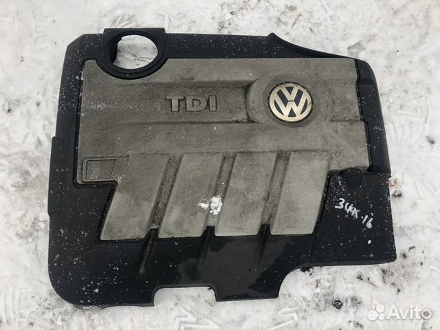 Декоративная накладка двигателя Volkswagen Tiguan