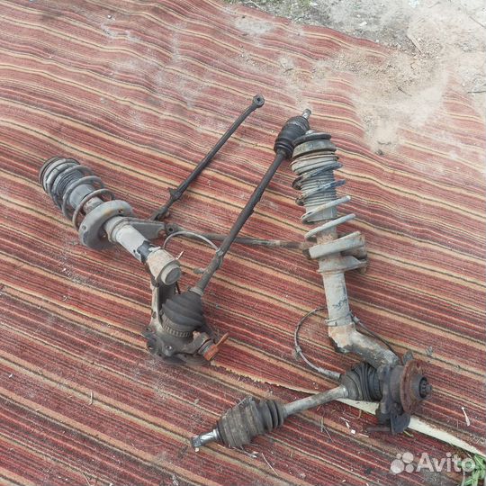 Амортизатор передний Opel Vectra A 1988-1995