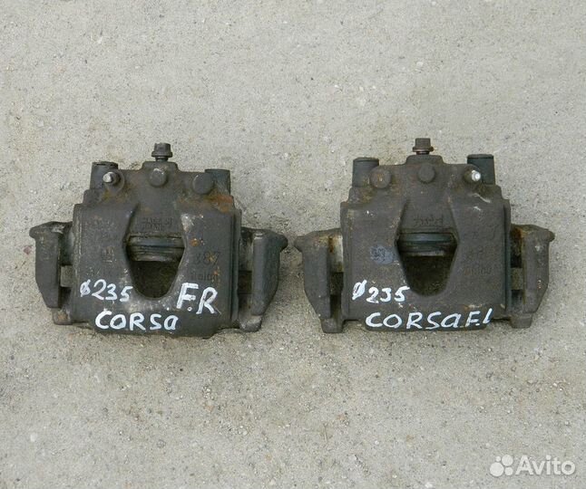 Суппорт тормоза передний Opel Corsa B