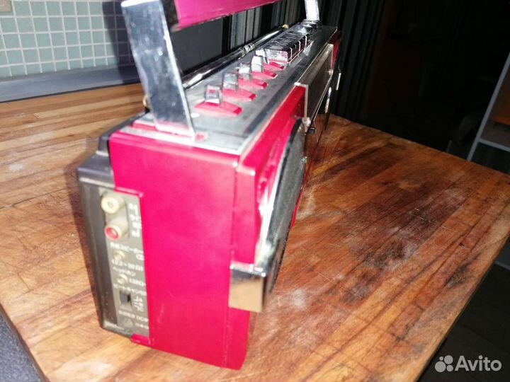 Кассетный магнитофон sharp