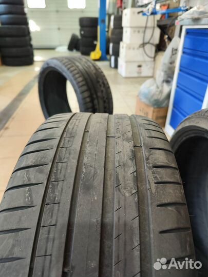 Michelin Pilot Sport 4 225/40 R19 и 255/35 R19 96Y