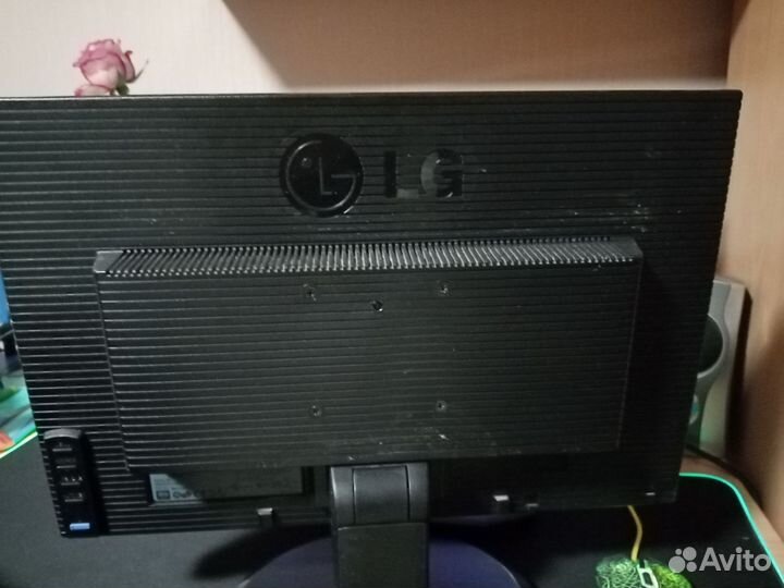 Монитор LG 17