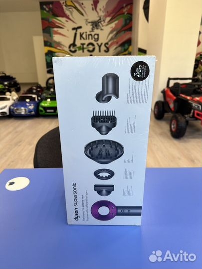 Dyson Supersonic HD07 Fuchsia