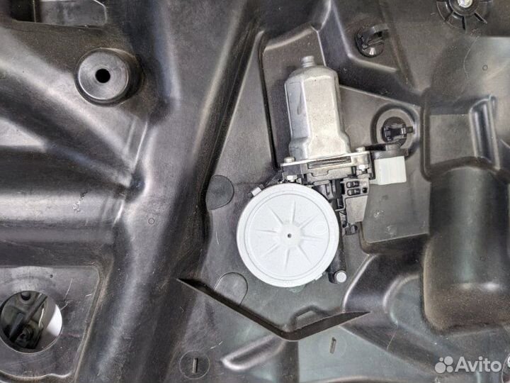 Стеклоподъемник электр передний левый Nissan