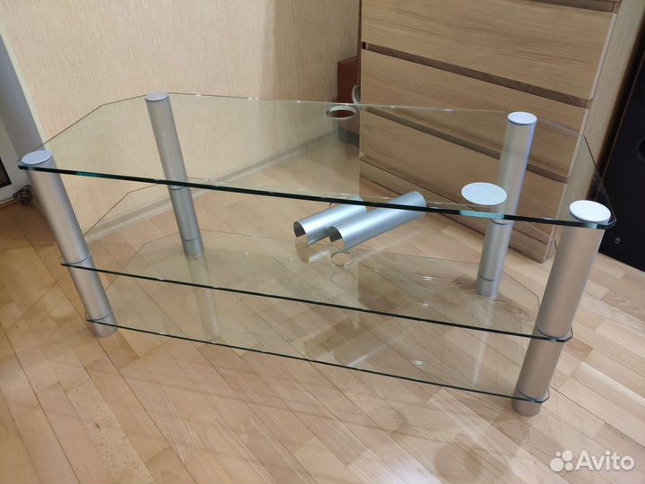 Стеклянная тумба под тв