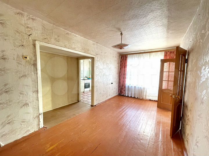 2-к. квартира, 42 м², 2/3 эт.