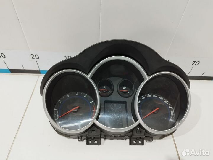 Панель приборов Cruze 2009-2016