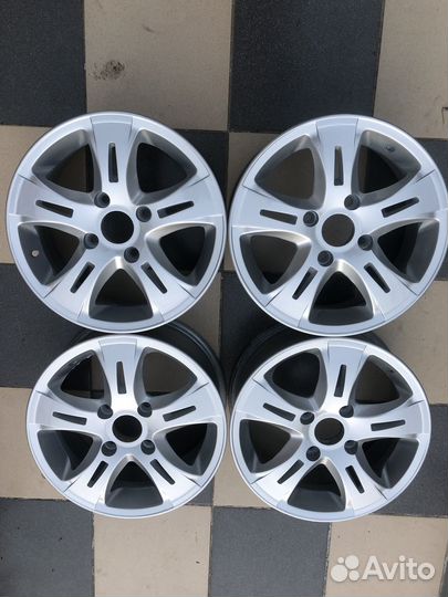 Литые диски 15 4/114,3 на шевролет