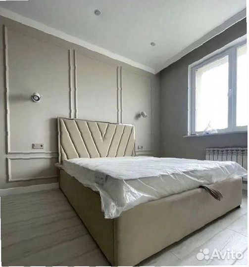 Кровать двуспальная новая мягкая