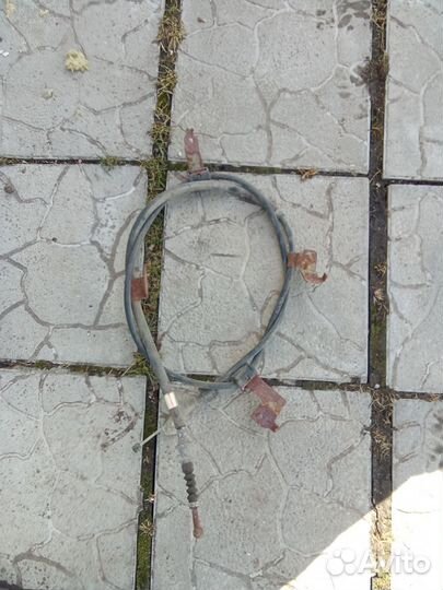 Тросик ручника на тайоту auris на левую сторону