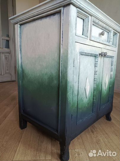 Деревянная тумба после редизайна